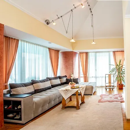 Spacious & Sunny Maisonette With Terrace Near Centre By Flаt Manаger Daire *